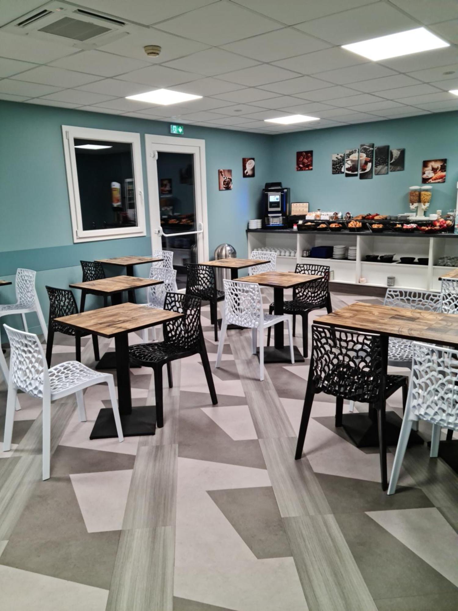 Logis Hotel Atrium Epinal Golbey Chavelot Esterno foto