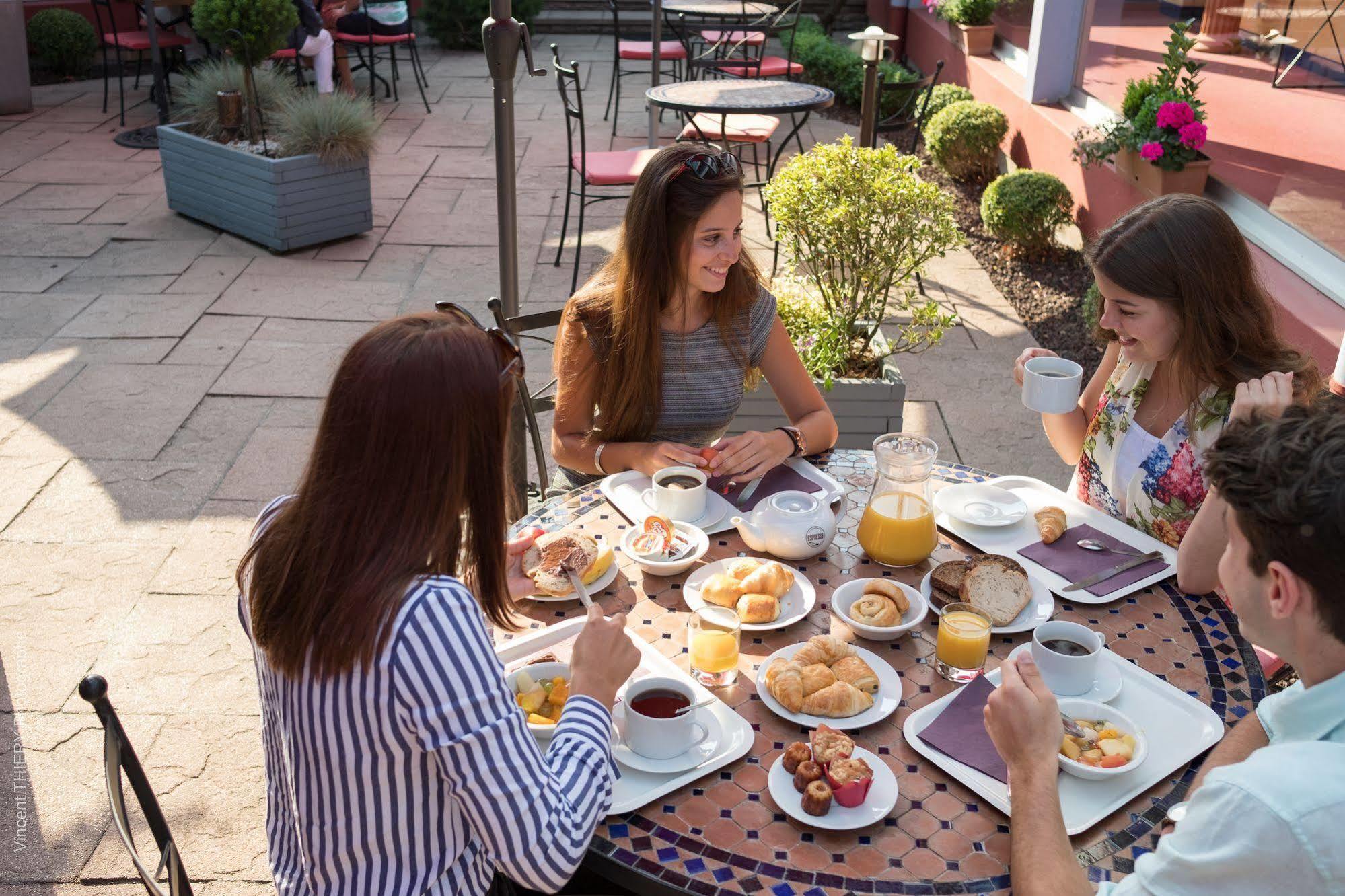 Logis Hotel Atrium Epinal Golbey Chavelot Esterno foto