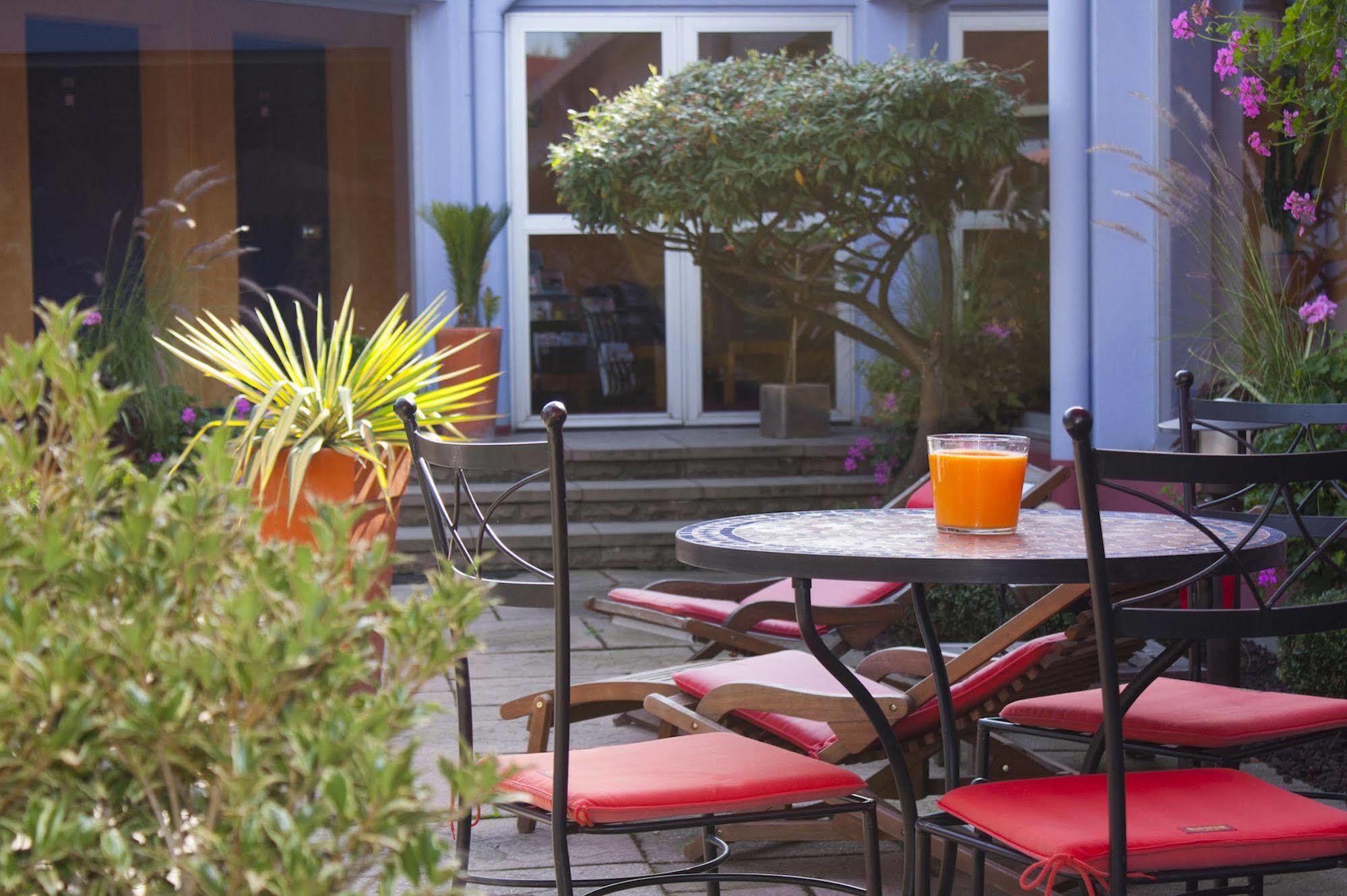 Logis Hotel Atrium Epinal Golbey Chavelot Esterno foto