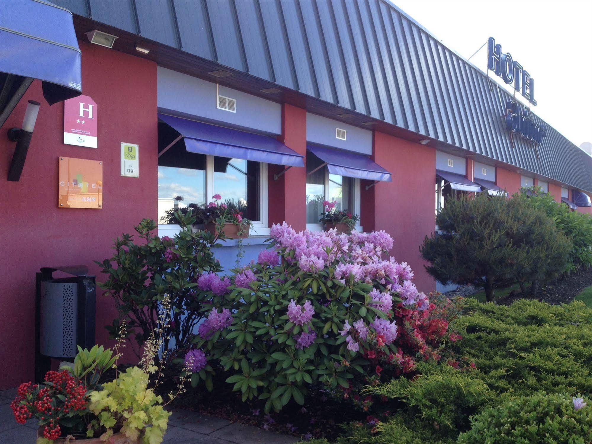 Logis Hotel Atrium Epinal Golbey Chavelot Esterno foto
