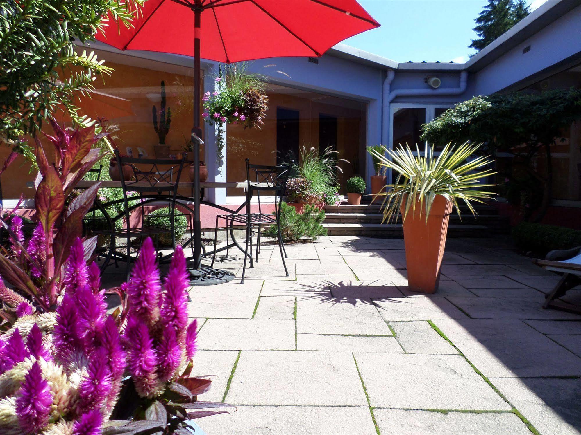 Logis Hotel Atrium Epinal Golbey Chavelot Esterno foto