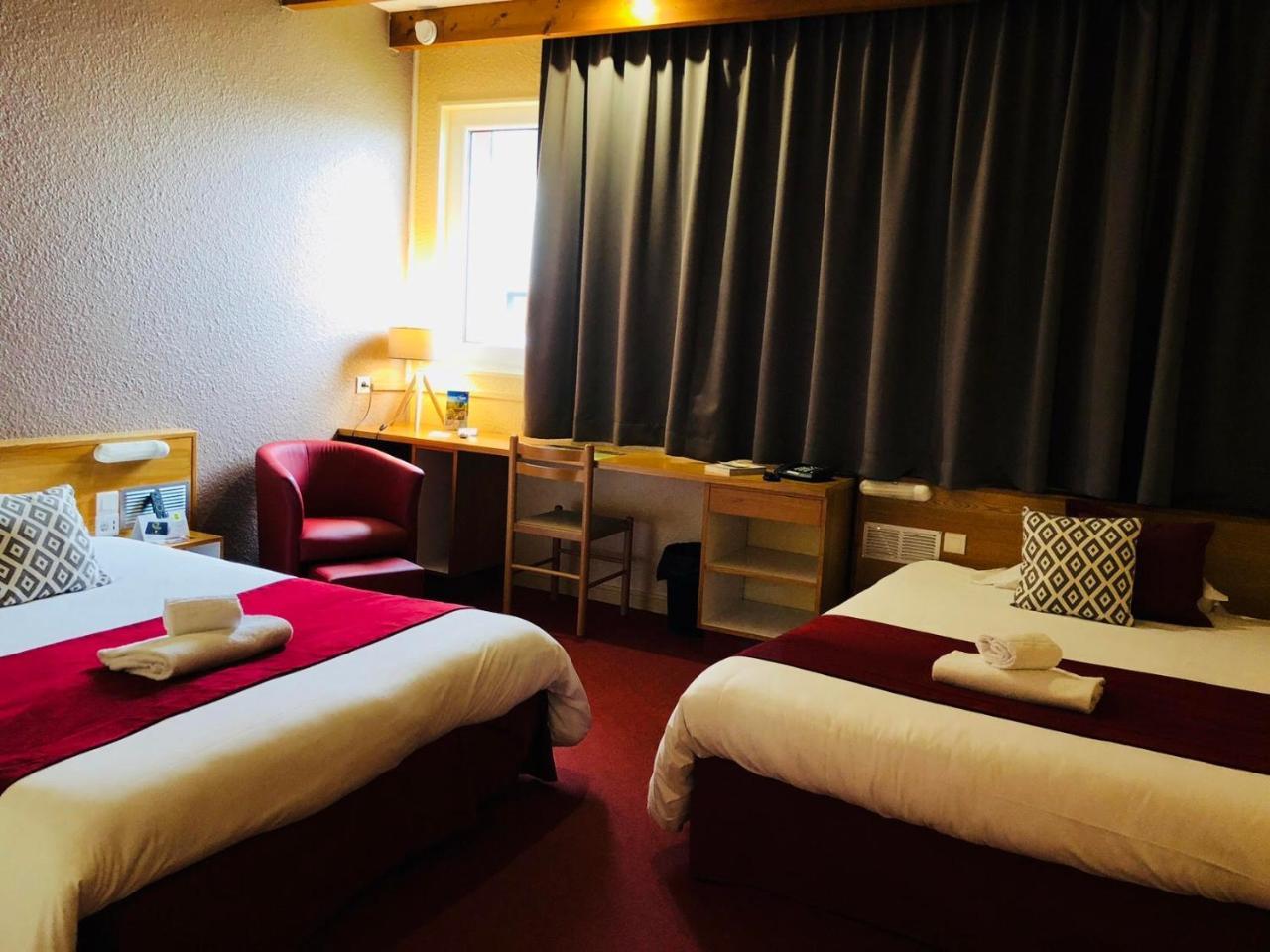 Logis Hotel Atrium Epinal Golbey Chavelot Esterno foto